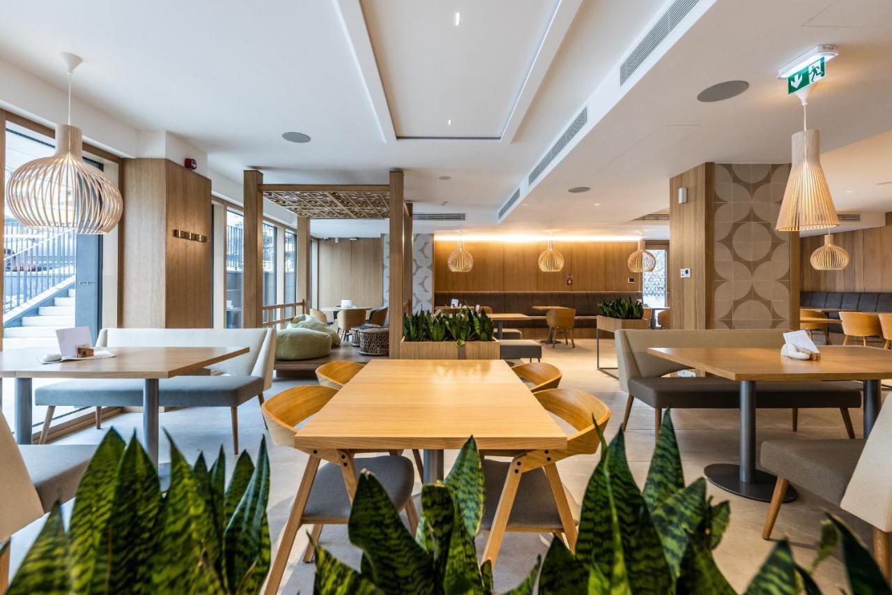 Raj Zdravia Hotel บราติสลาวา ภายนอก รูปภาพ