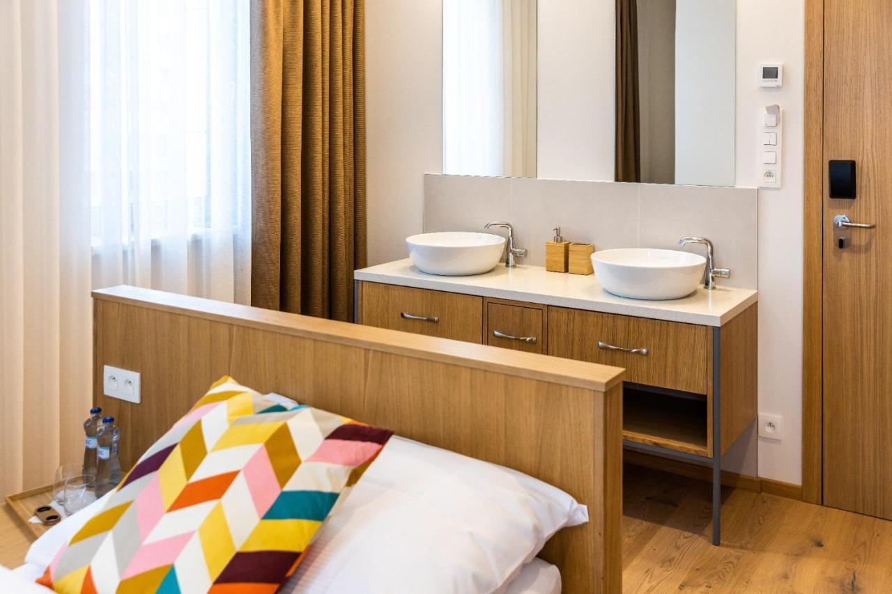 Raj Zdravia Hotel บราติสลาวา ภายนอก รูปภาพ